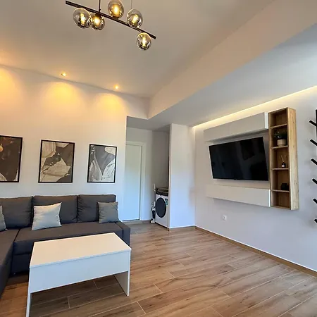 Almyrolithos Apartament *