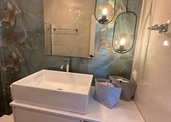 Almyrolithos アパート *