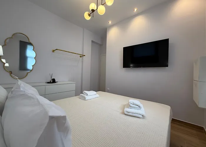 Almyrolithos * Gythio